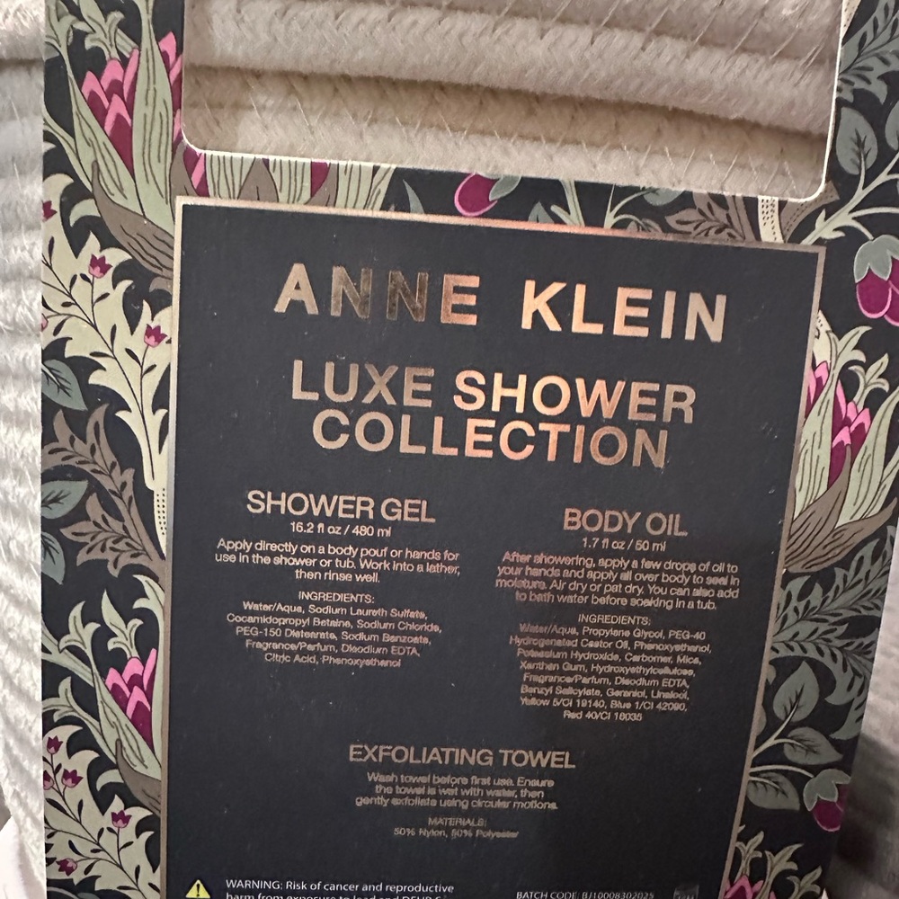 Anne Klein Luxe Shower Collection - Black & Pink Accents